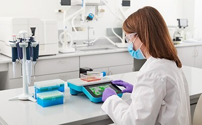 Millicell® DCI Digital Cell Imager for cell culture analysis Streamlined analyses with the Millicell® DCI digital cell imager