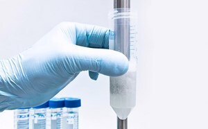 lab-sonicator-homogenizing-samples.jpg