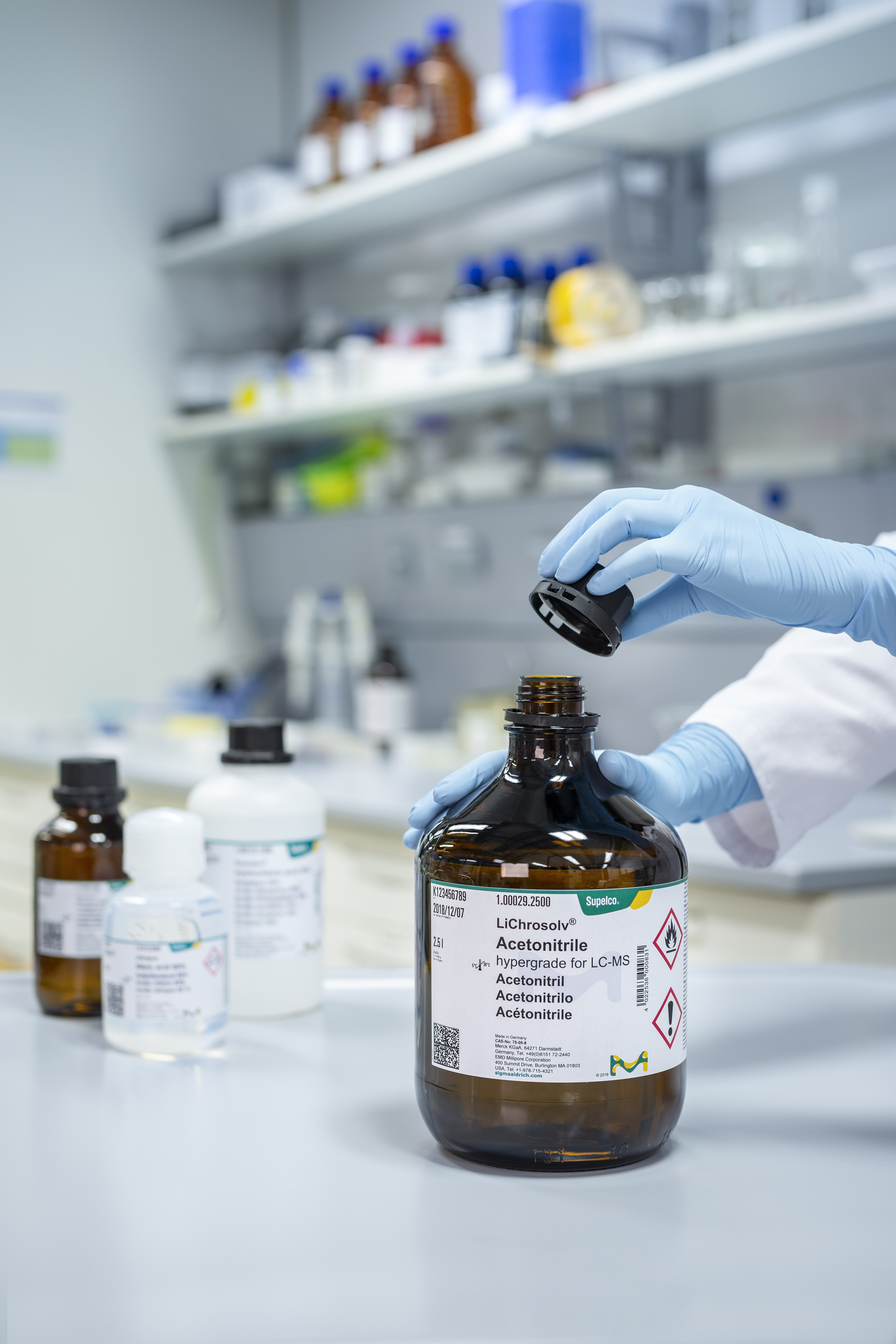 High-purity solvents High-purity solvents