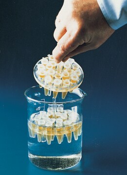 Floating circular 1.5 mL microcentrifuge tube rack Holds 8 x 1.5 mL tubes