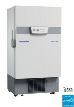 Eppendorf&#174; CryoCube&#174; F740h capacity 570&#160;L, classic interface, handle left side, 5 shelves, LN2 backup system, AC/DC input 115 V, US 3-pin plug