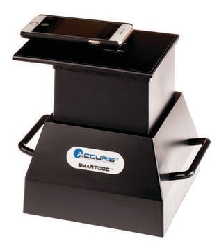 Accuris&#8482; SmartDoc&#8482; 2.0 Imaging Enclosure for use with UV or visible blue light transilluminators.