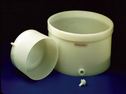 Scienceware&#174; table-top Buchner funnel I.D. 24&#160;in., porosity perforated, Removable plate