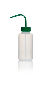 Azlon&nbsp;Square Shoulder Unvented Wash Bottles wide-neck, low-density polyethylene bottle, green polypropylene closure, capacity 500&#160;mL